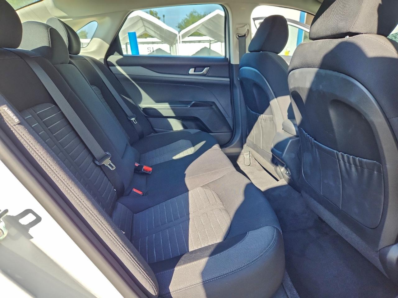 2025 Kia K5 Lxs VIN: KNAG24J70S5322359 Lot: 94818835