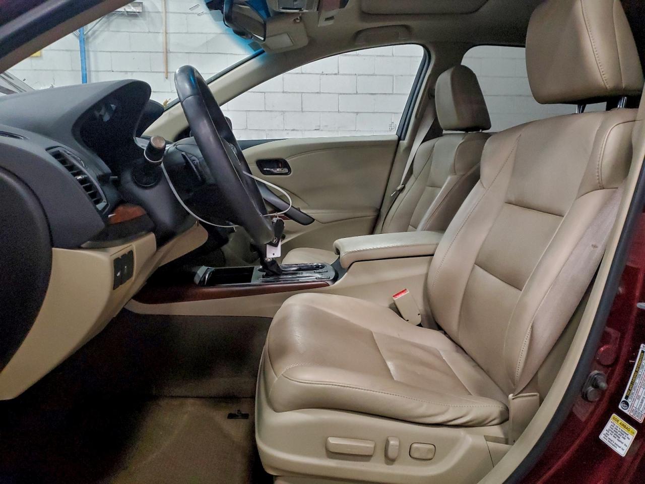 Фото: 5J8TB4H54FL003703