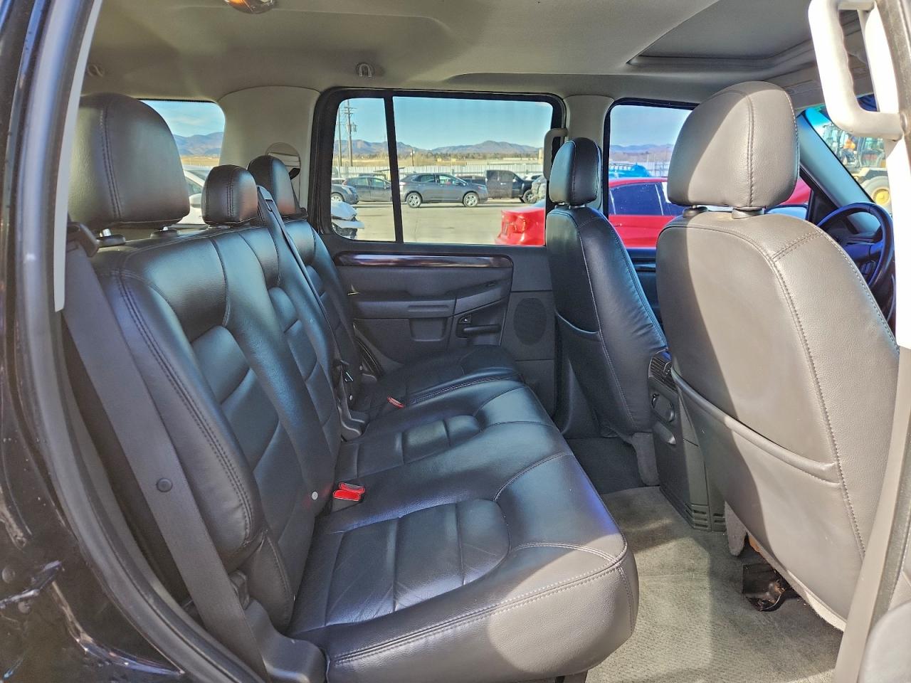 2004 Ford Explorer Limited VIN: 1FMZU85WX4UA45996 Lot: 96352275