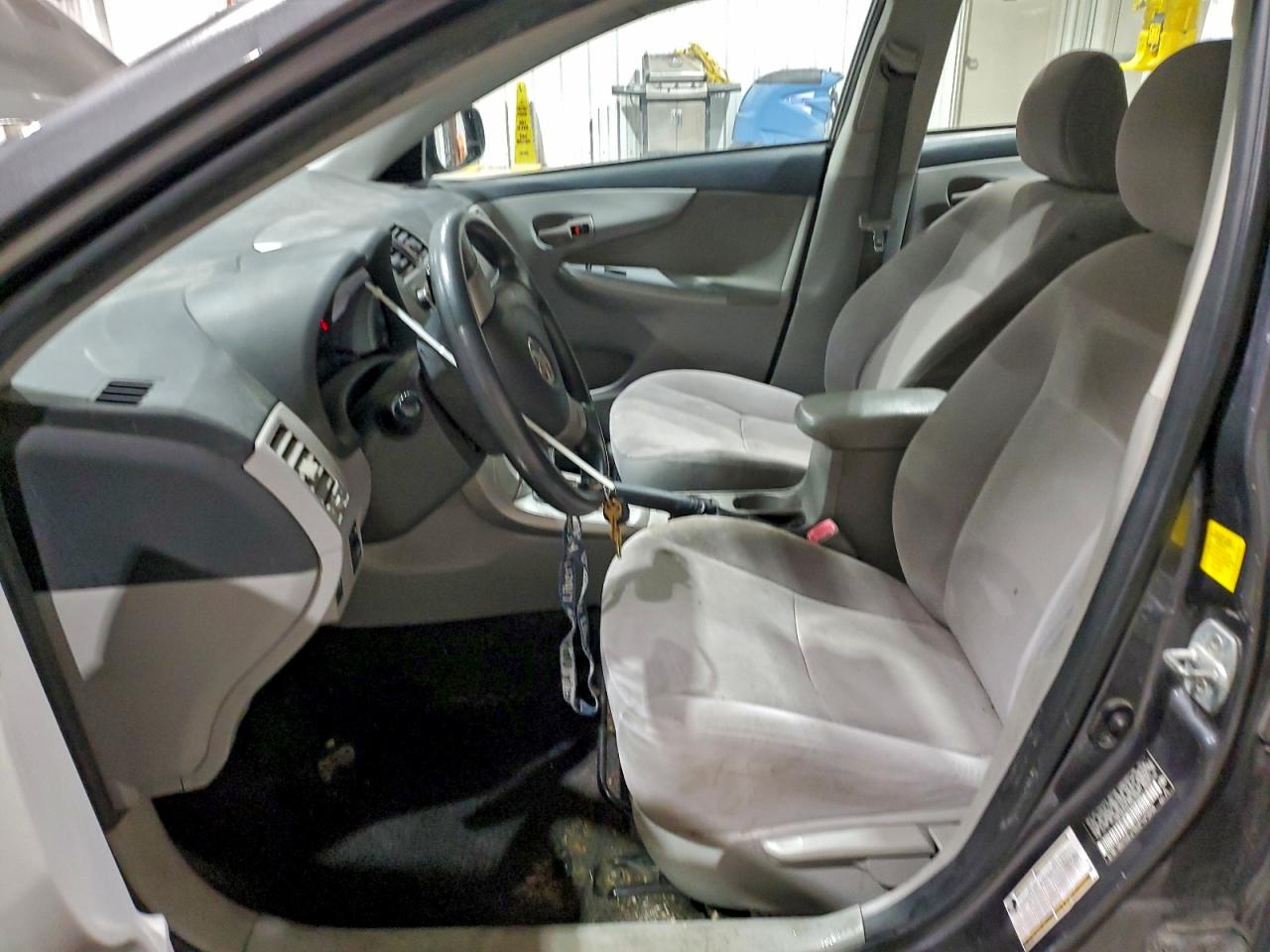 2011 Toyota Corolla Base VIN: JTDBU4EEXBJ096726 Lot: 94673925