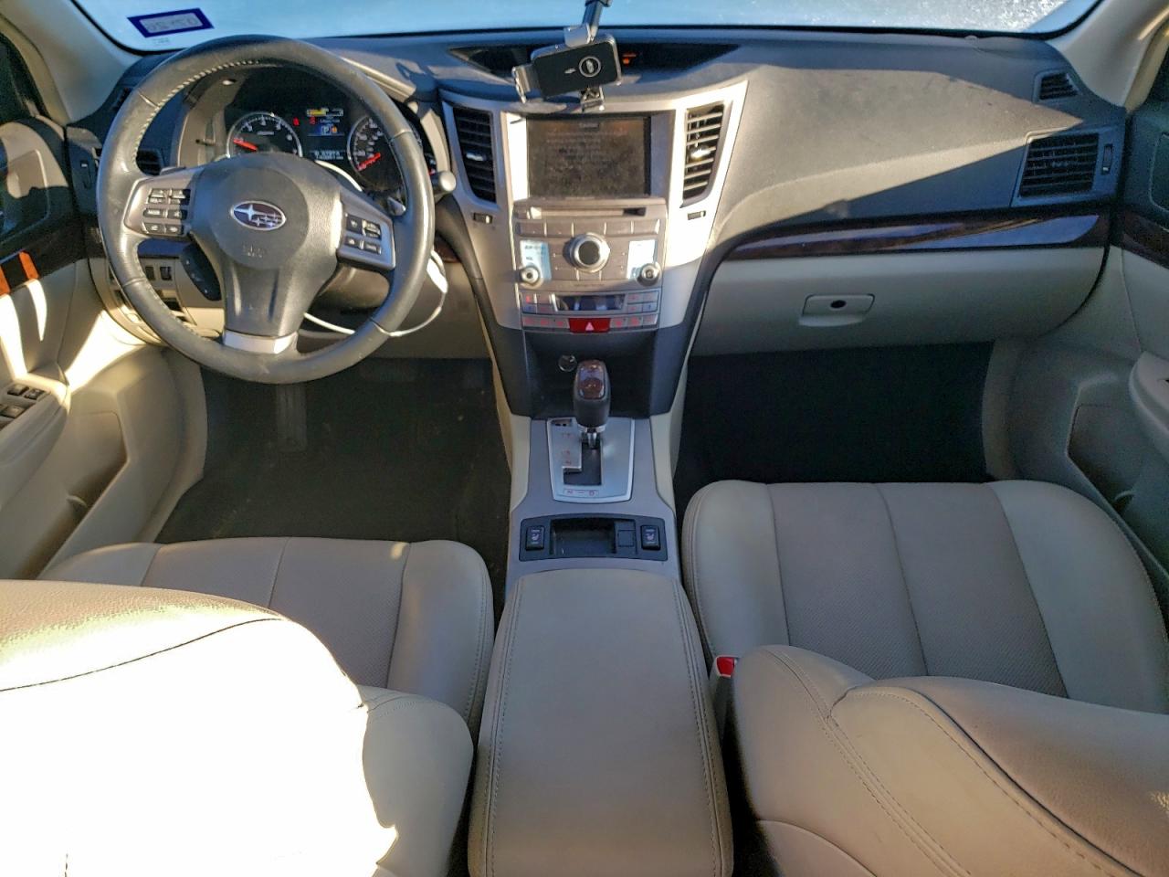 2014 Subaru Legacy 2.5I Limited VIN: 4S3BMBN64E3015094 Lot: 94678765