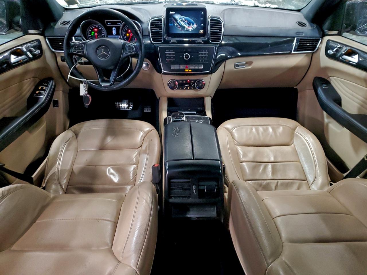 Фото: 4JGED6EBXHA056424