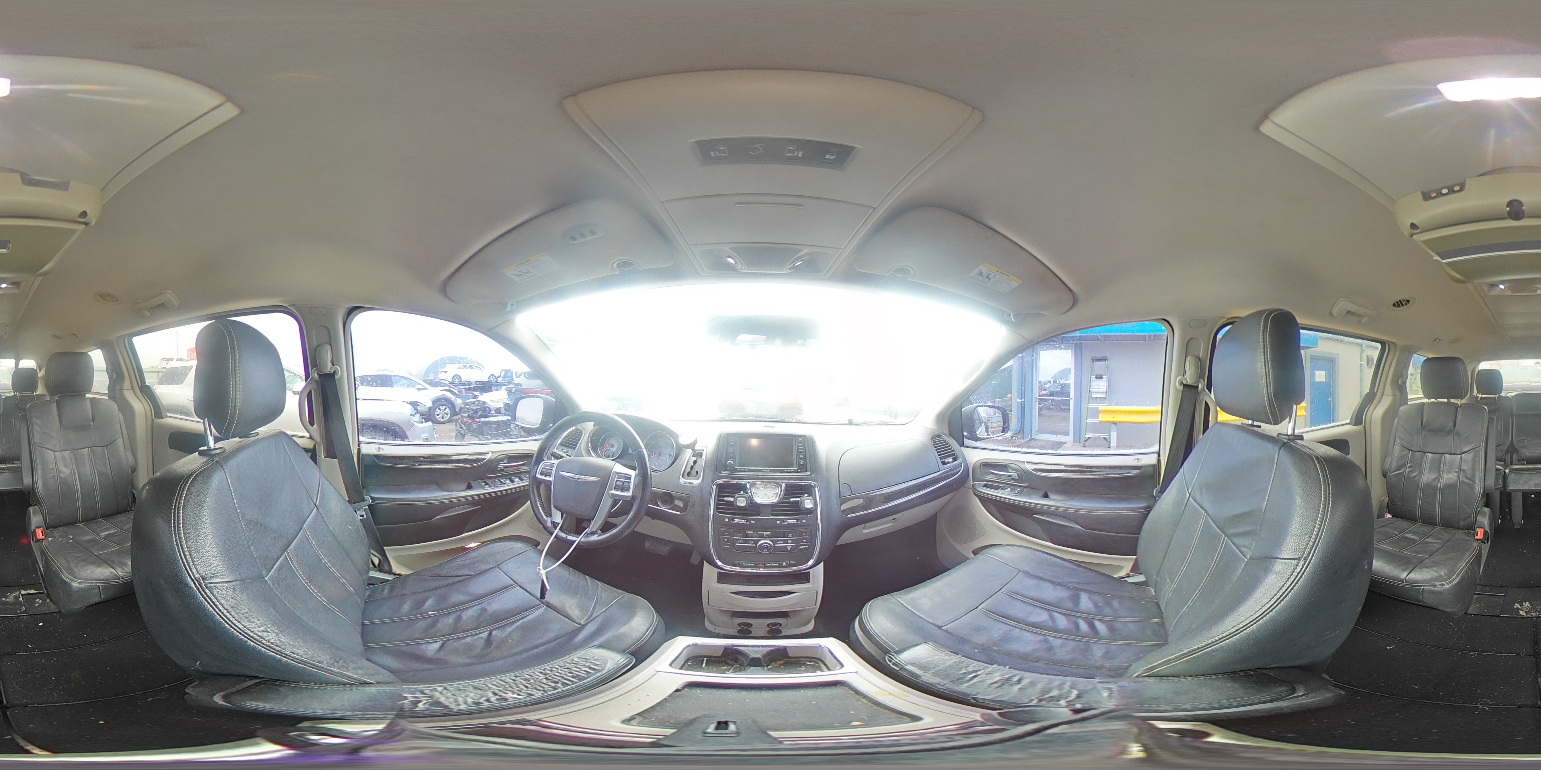 2011 Chrysler Town & Country Touring VIN: 2A4RR5DG7BR645460 Lot: 94927535