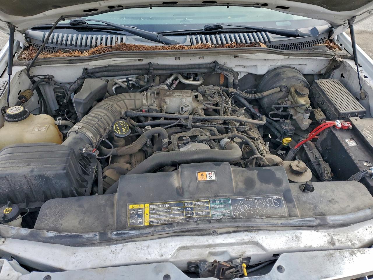 2004 Ford Explorer Xlt VIN: 1FMDU73W54ZA10390 Lot: 94168555