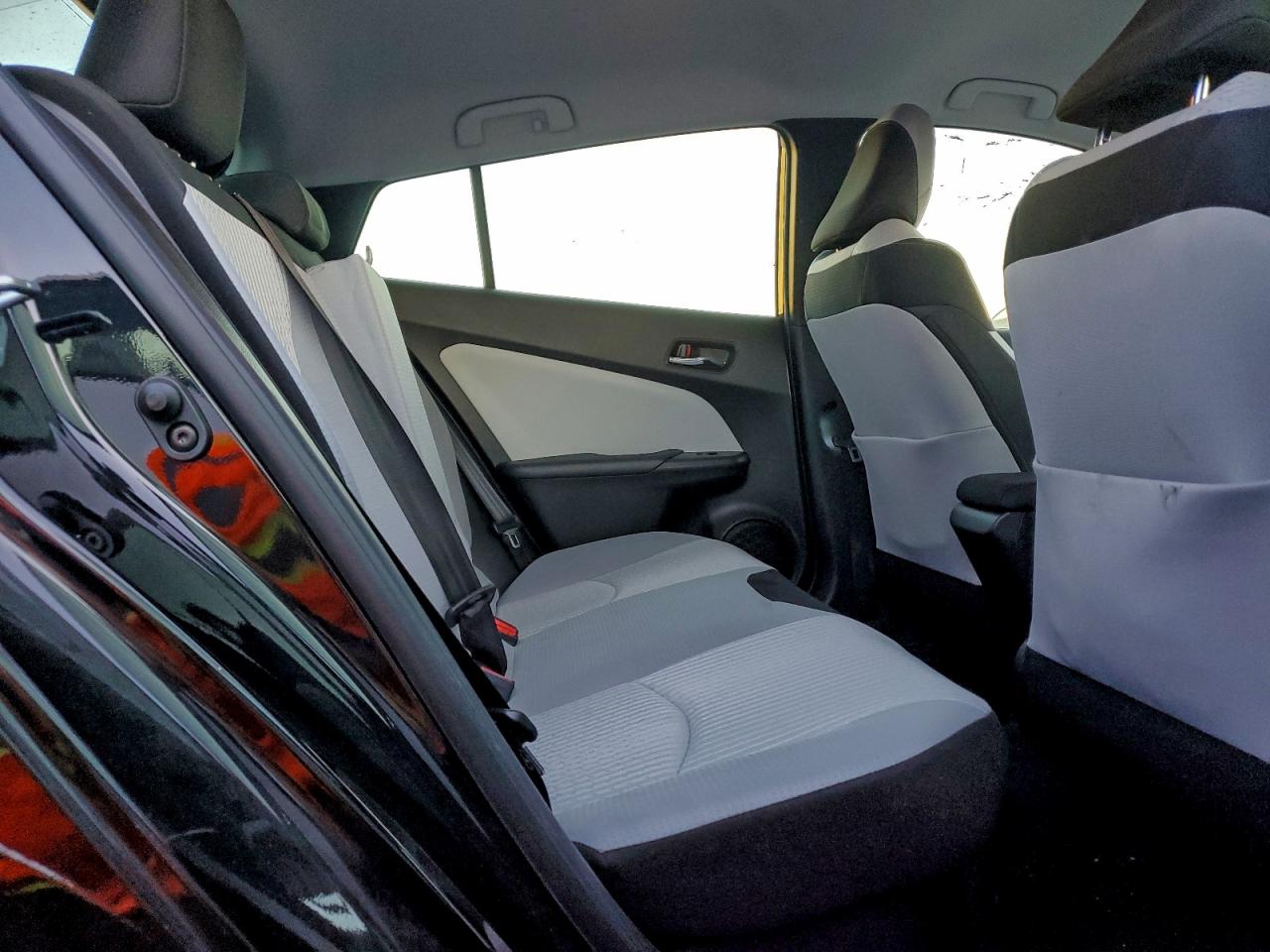 2017 Toyota Prius VIN: JTDKBRFU9H3042131 Lot: 94910685