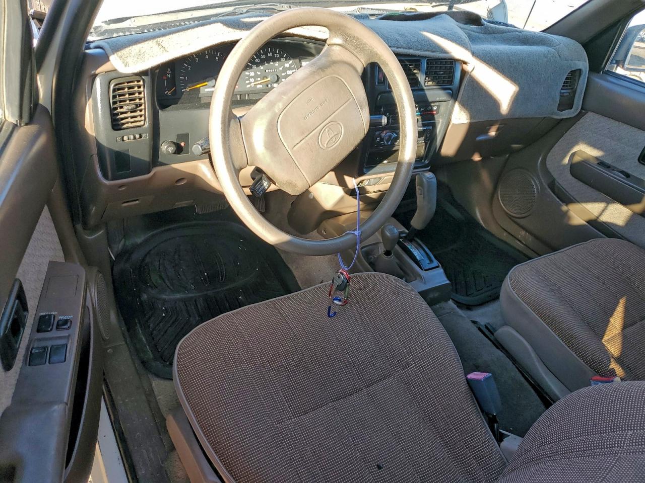 1997 Toyota Tacoma Xtracab VIN: 4TAWN72N6VZ287856 Lot: 95782305