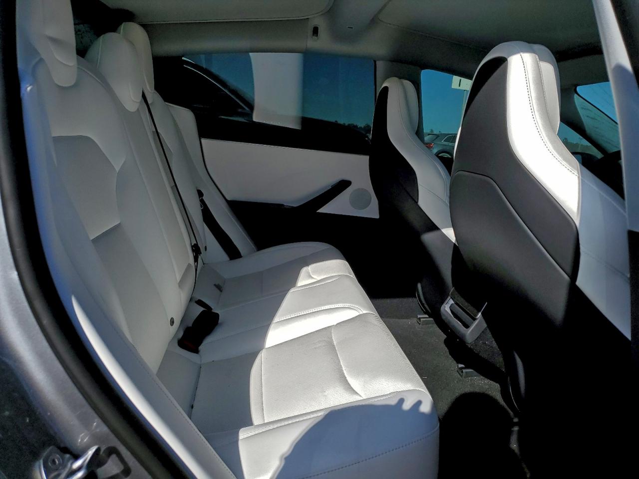 2025 Tesla Model 3 VIN: 5YJ3E1ET0SF995262 Lot: 95864885