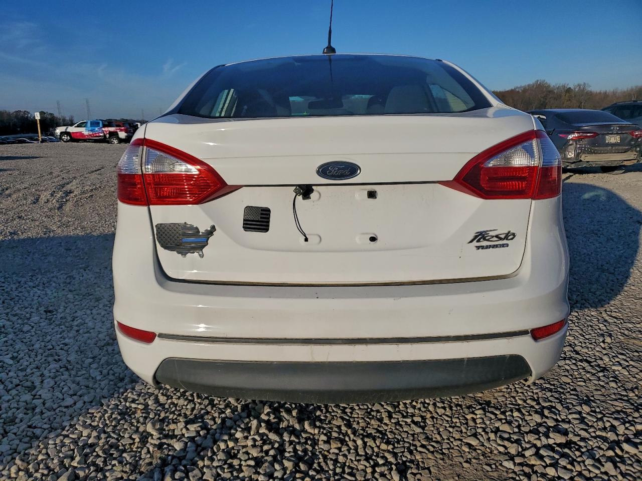 2014 Ford Fiesta S VIN: 3FADP4AJ2EM211805 Lot: 95802685