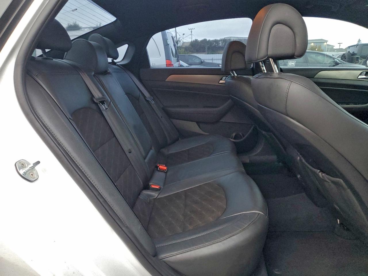 2017 Hyundai Sonata Sport VIN: 5NPE34AB3HH563207 Lot: 96543235