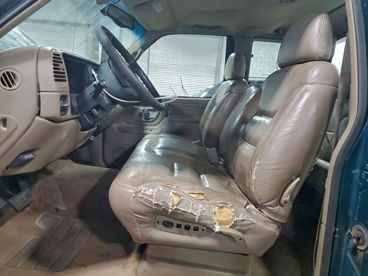 1998 Chevrolet Gmt-400 K1500 VIN: 2GCEK19R7W1176273 Lot: 95841975