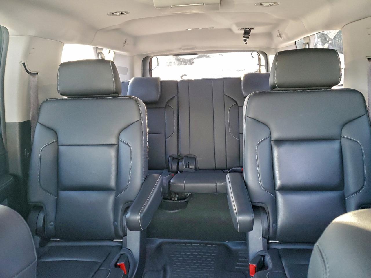 2017 Chevrolet Suburban K1500 Premier VIN: 1GNSKJKC9HR136867 Lot: 96105775