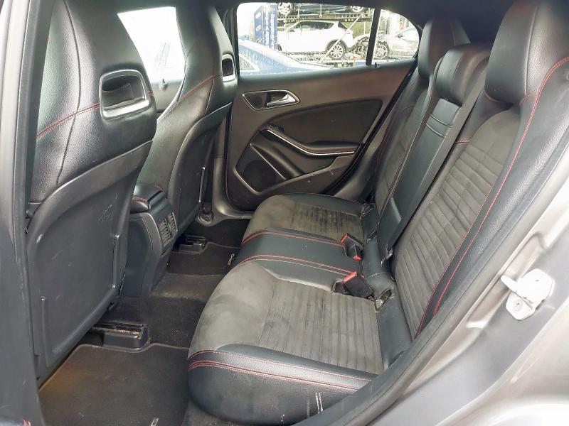 2015 MERCEDES-BENZ GLA GLA 200D AMG LINE 5DR AUTO [PREMIUM]