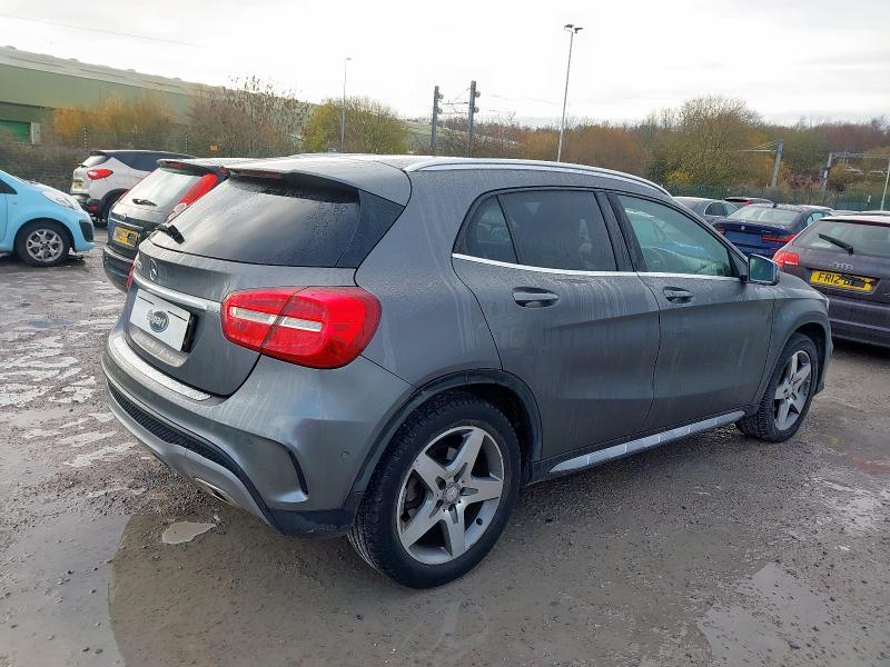2015 MERCEDES-BENZ GLA GLA 200D AMG LINE 5DR AUTO [PREMIUM]