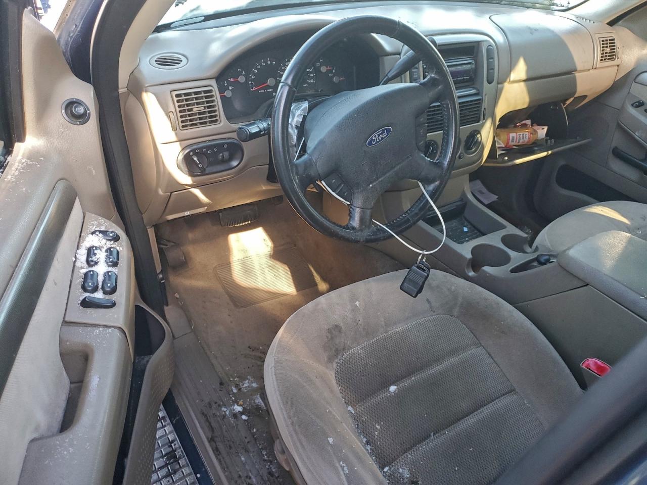 2004 Ford Explorer Xlt VIN: 1FMZU73KX4UC17065 Lot: 97233415