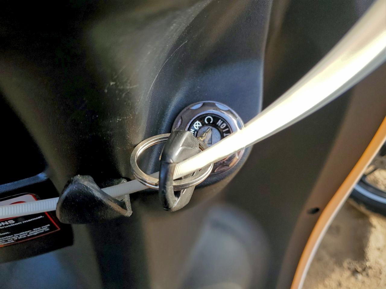 2019 Aprilia Moped VIN: LL0TCAPE7KG000233 Lot: 95308025