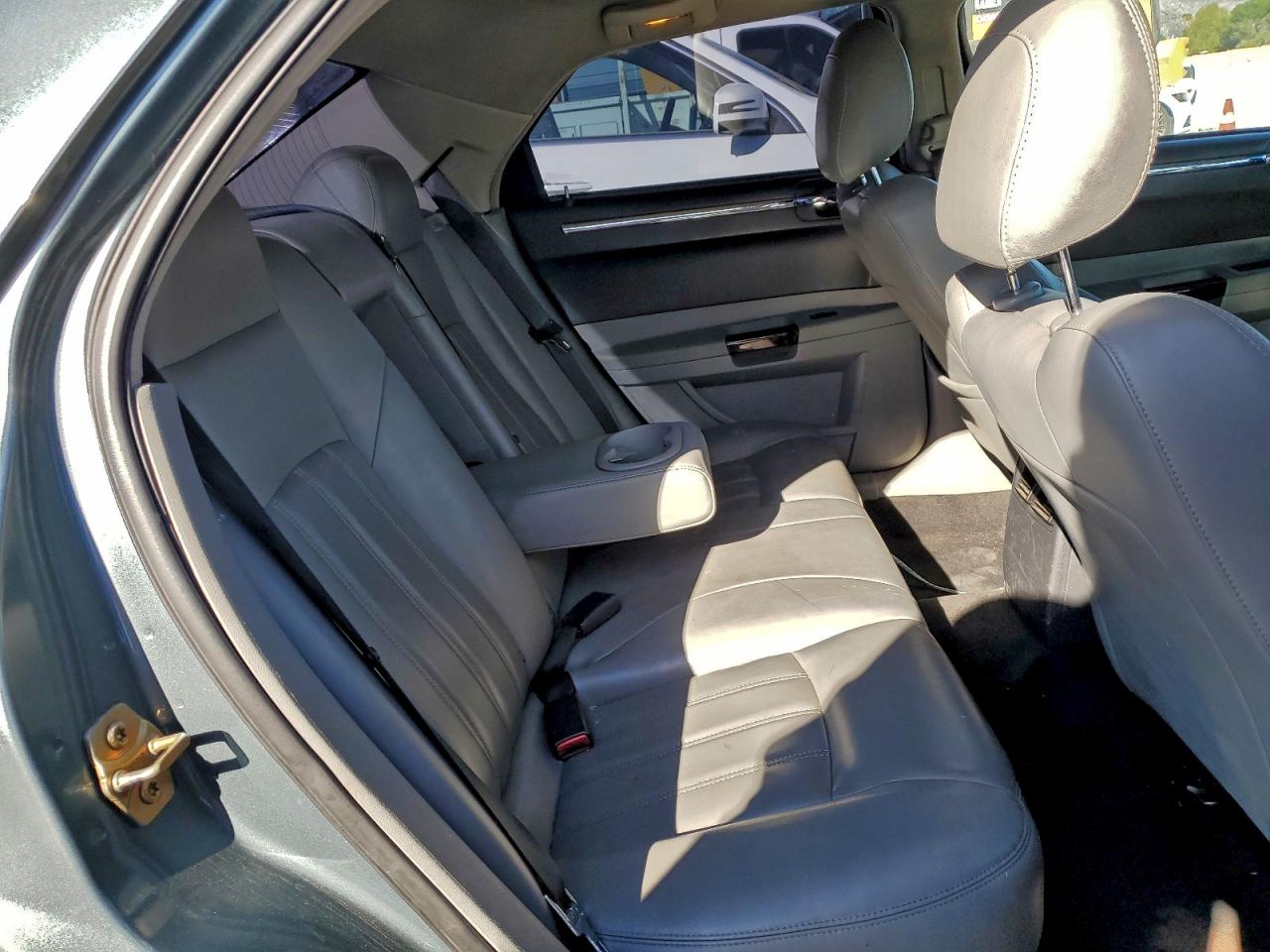 2006 Chrysler 300C VIN: 2C3KA63H46H376008 Lot: 95511795