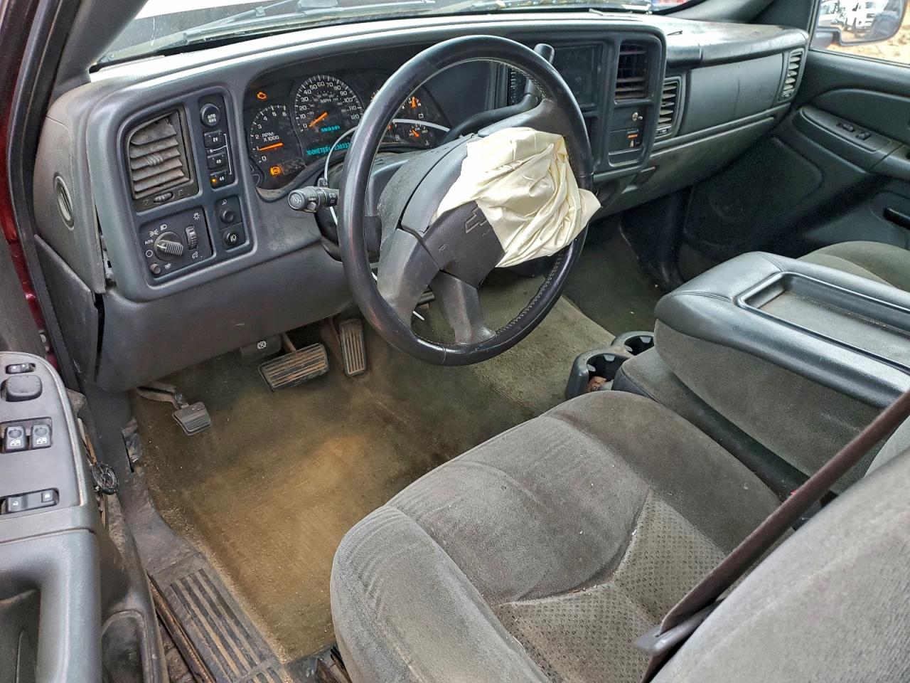 2004 Chevrolet Silverado K1500 VIN: 2GCEK19T241342692 Lot: 95471485