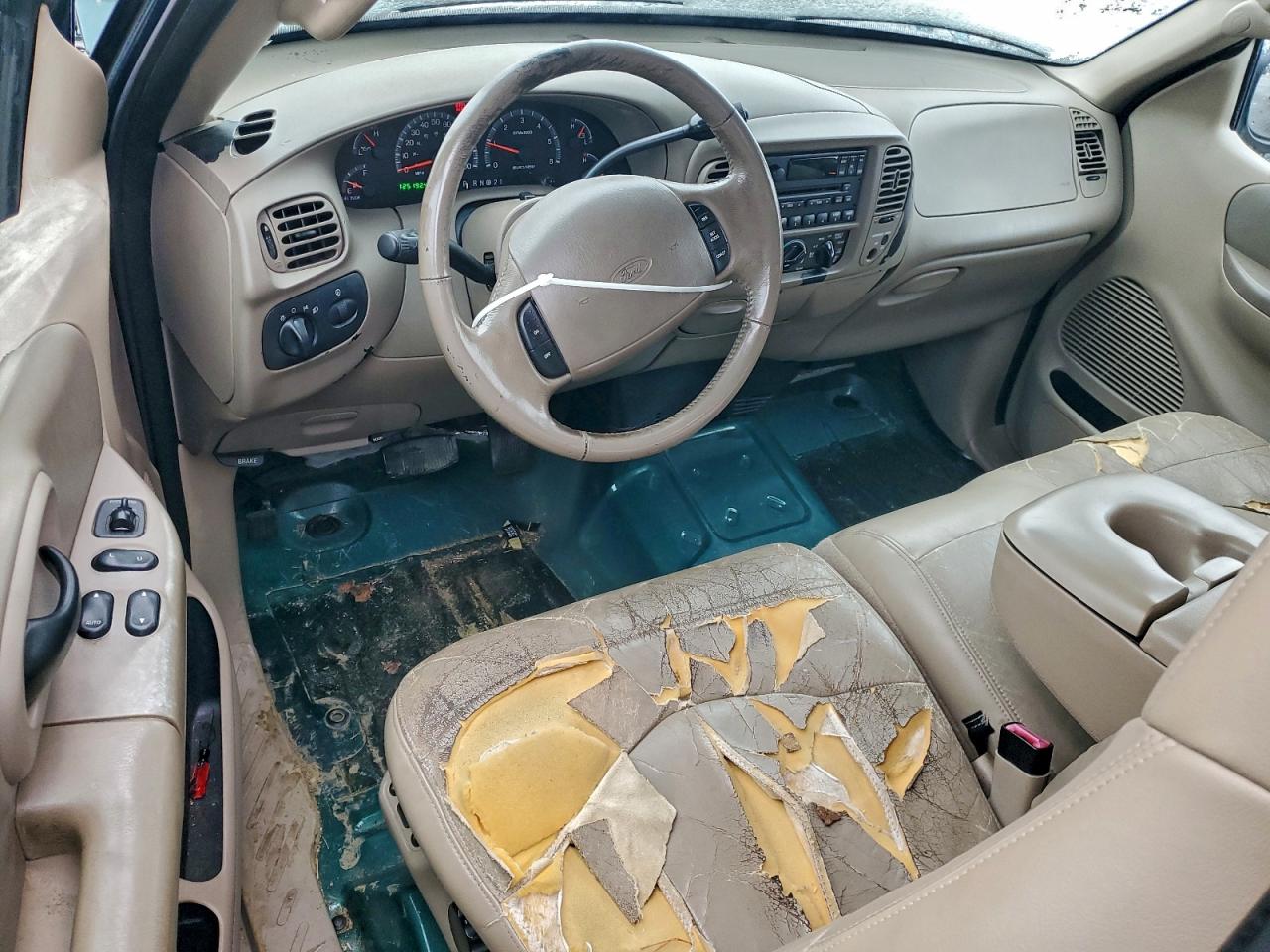 2000 Ford F150 VIN: 1FTRX17L3YNA20296 Lot: 92928985