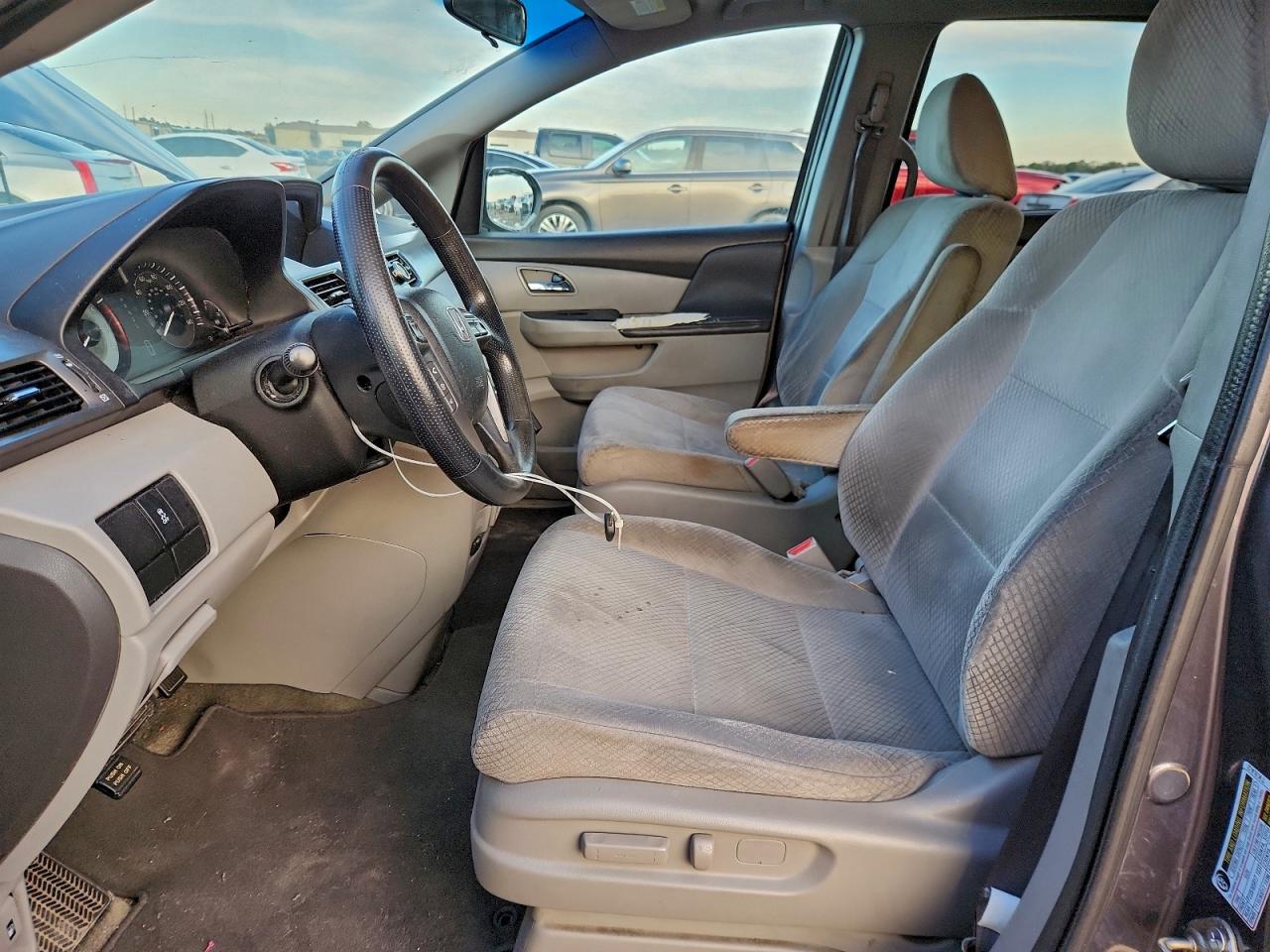 2016 Honda Odyssey Lx VIN: 5FNRL5H27GB101582 Lot: 95360345