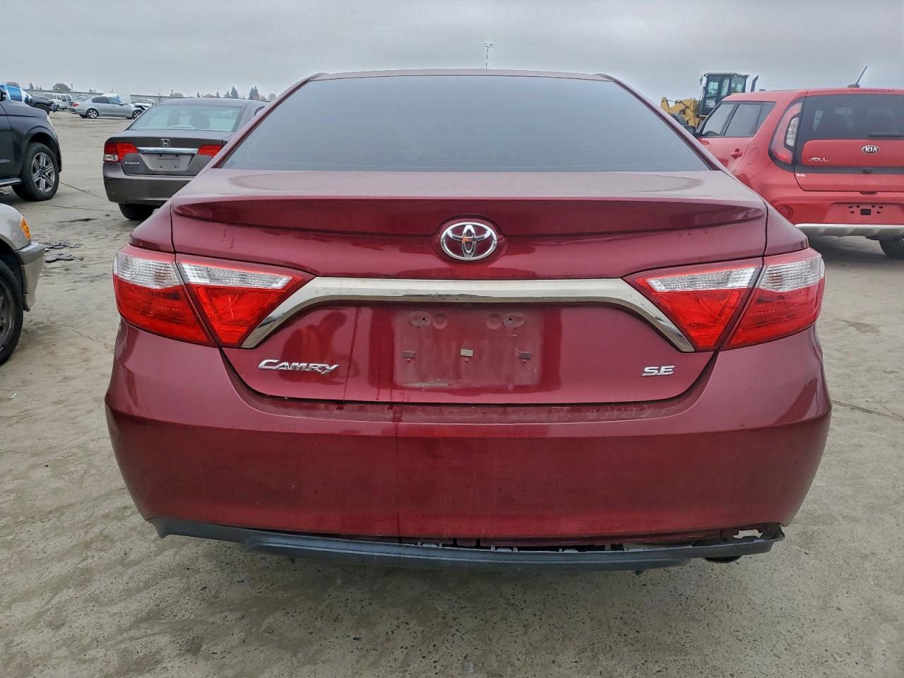 2016 Toyota Camry Le VIN: 4T1BF1FKXGU556742 Lot: 95557905