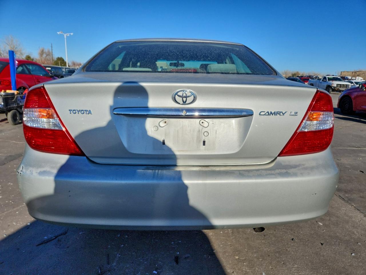 2004 Toyota Camry Le VIN: JTDBE32K940247369 Lot: 94476305