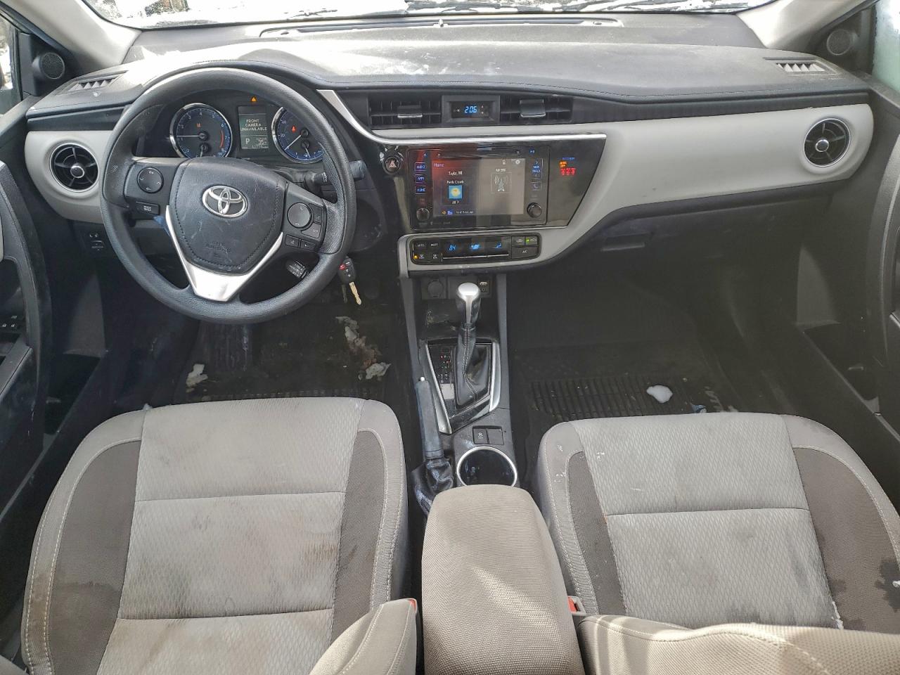 2018 Toyota Corolla L VIN: 2T1BURHE0JC060482 Lot: 94978855