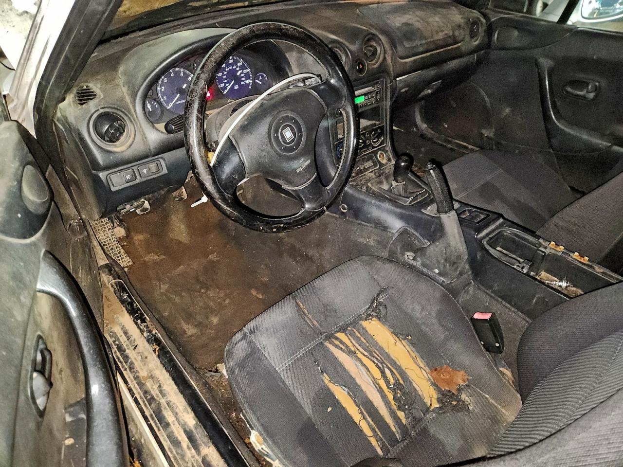 2000 Mazda Mx-5 Miata Base VIN: JM1NB3531Y0150165 Lot: 96052695