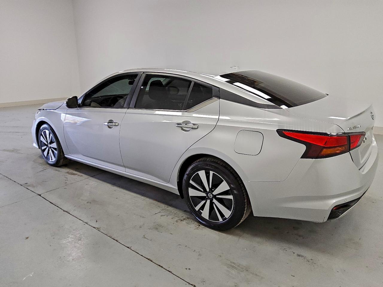 2022 Nissan Altima Sv VIN: 1N4BL4DV2NN332521 Lot: 93840345