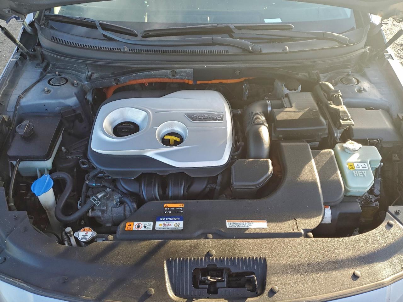 2017 Hyundai Sonata Hybrid VIN: KMHE24L16HA050933 Lot: 98025445