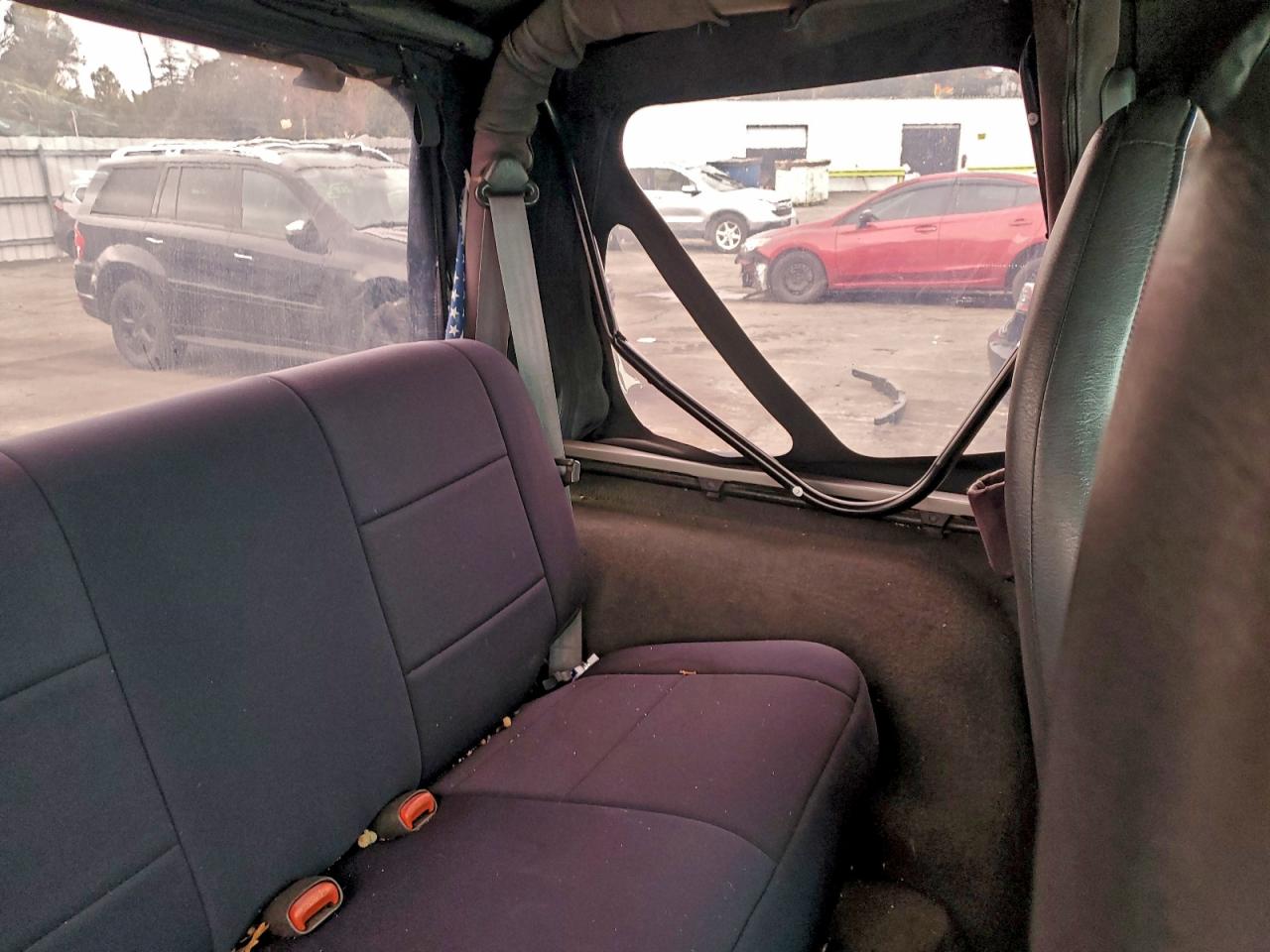 2000 Jeep Wrangler / Tj Sport VIN: 1J4FA49S6YP713498 Lot: 97721575