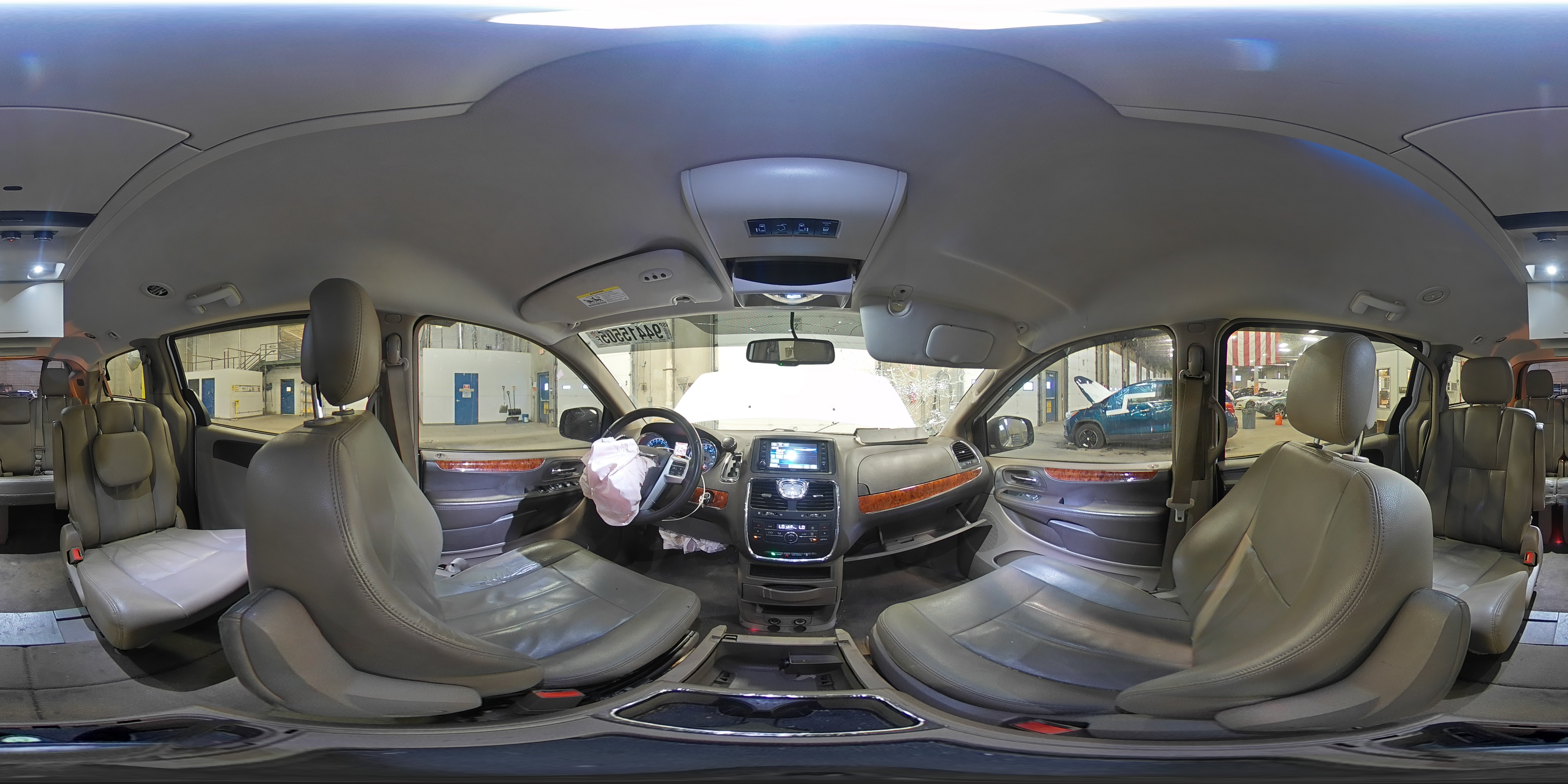 2016 Chrysler Town & Country Touring VIN: 2C4RC1BG0GR301737 Lot: 94415505