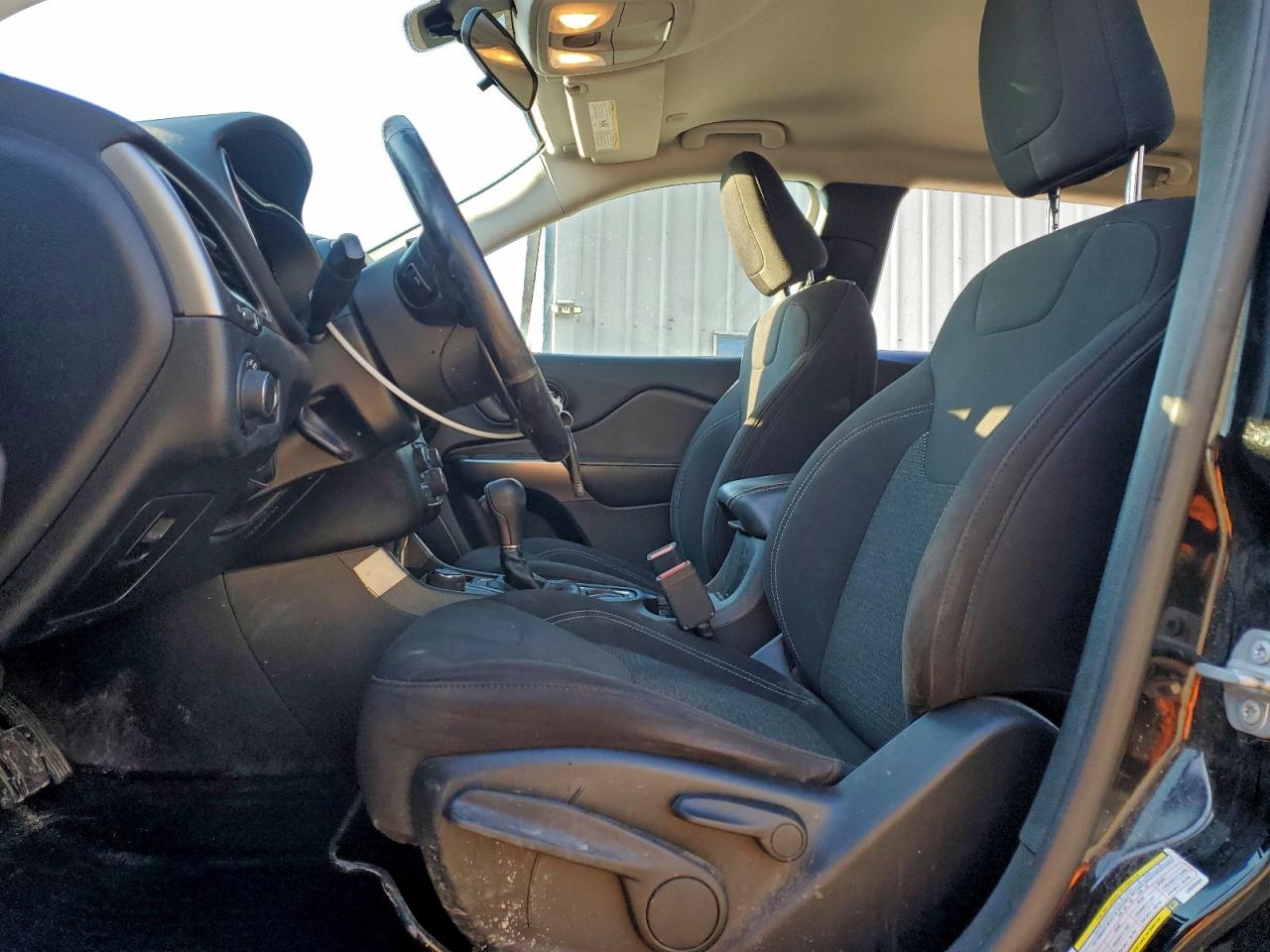 2020 Jeep Cherokee Latitude VIN: 1C4PJMCB1LD539434 Lot: 96626955