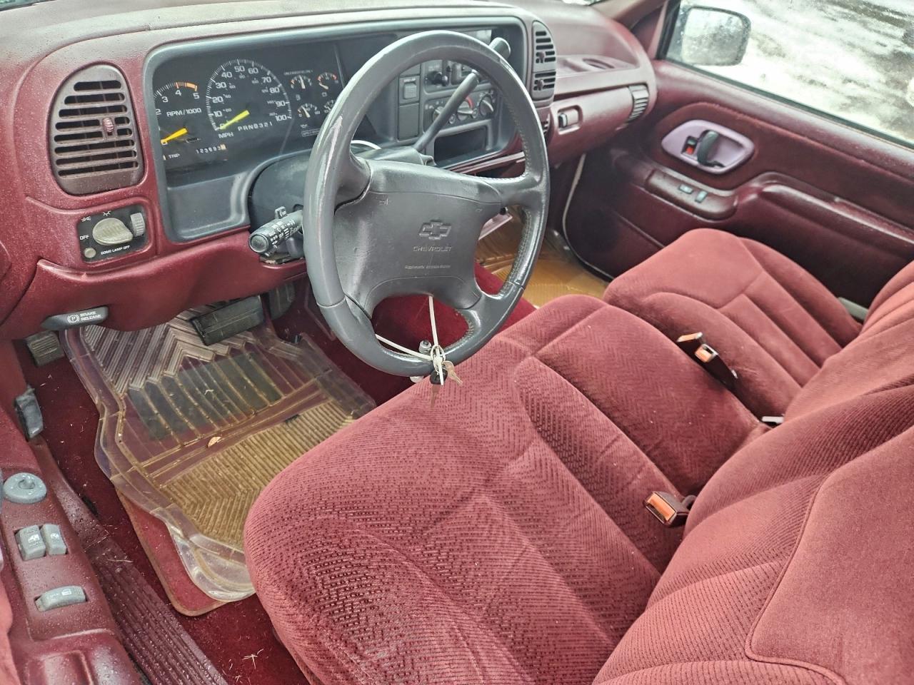 1995 Chevrolet Gmt-400 C1500 VIN: 2GCEC19K4S1207375 Lot: 95387485