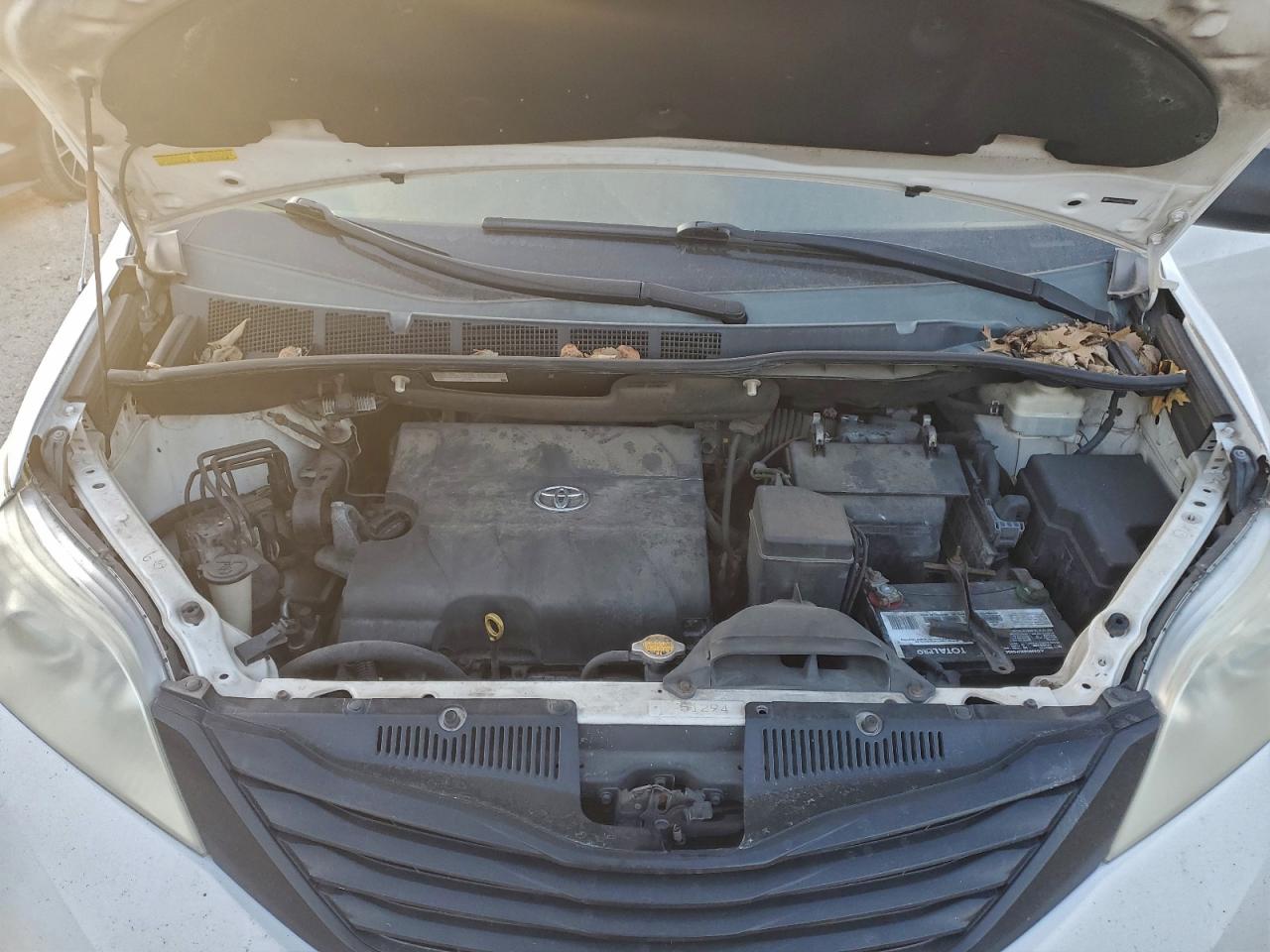 2014 Toyota Sienna VIN: 5TDZK3DC6ES448576 Lot: 97147985