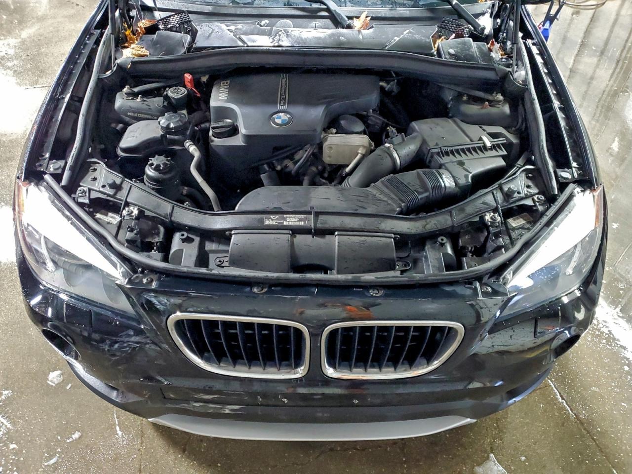 2013 BMW X1 xDrive28I VIN: WBAVL1C53DVR89640 Lot: 95002235