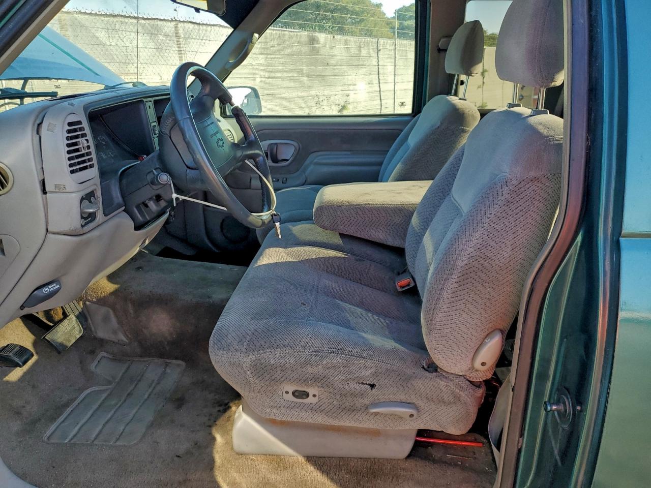 1995 Chevrolet Gmt-400 C1500 VIN: 2GCEC19H2S1191472 Lot: 95251025