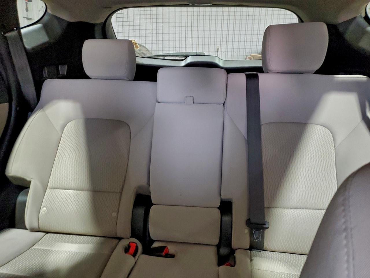 2018 Hyundai Santa Fe Sport VIN: 5XYZTDLB1JG565758 Lot: 95523385