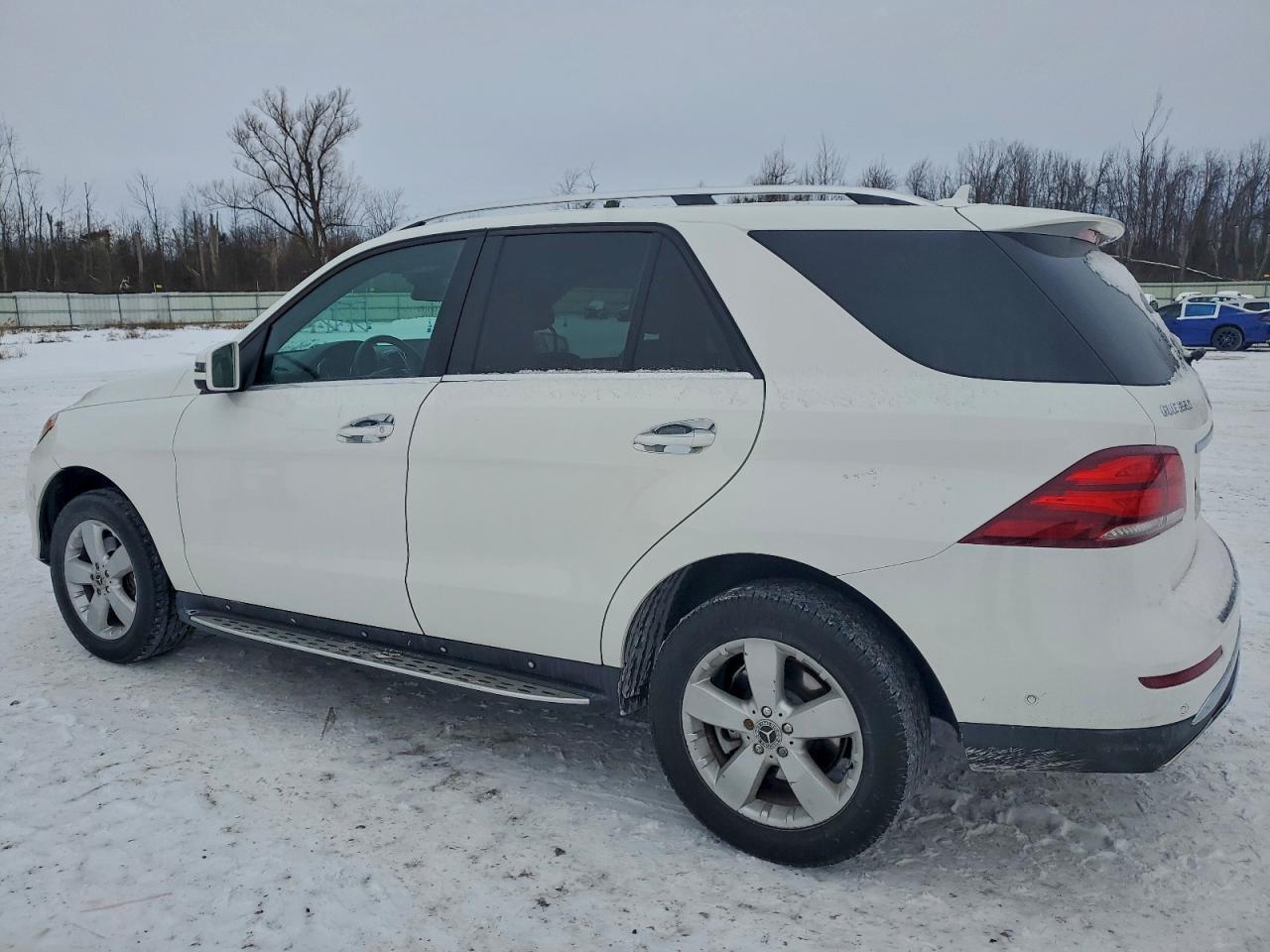 Фото: 4JGDA5HB6GA685607