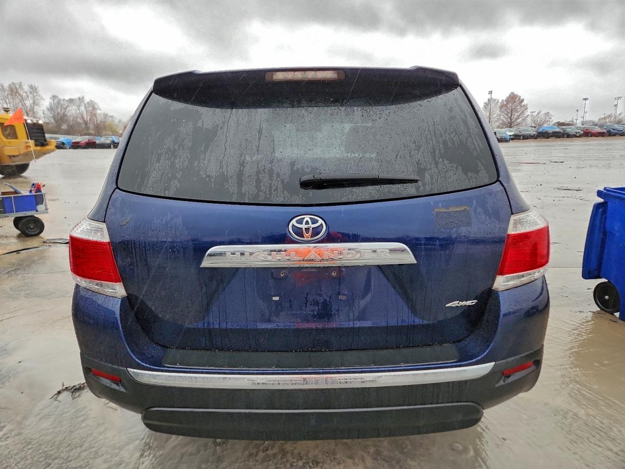 2011 Toyota Highlander Base VIN: 5TDBK3EH5BS062819 Lot: 97783075