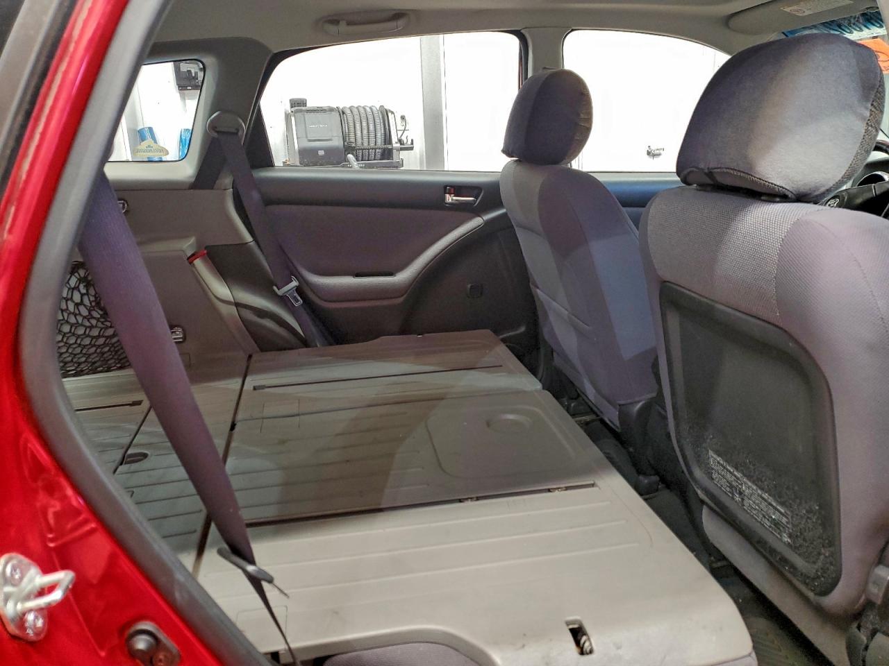 2004 Toyota Corolla Matrix Xr VIN: 2T1KR32E64C295268 Lot: 96166245