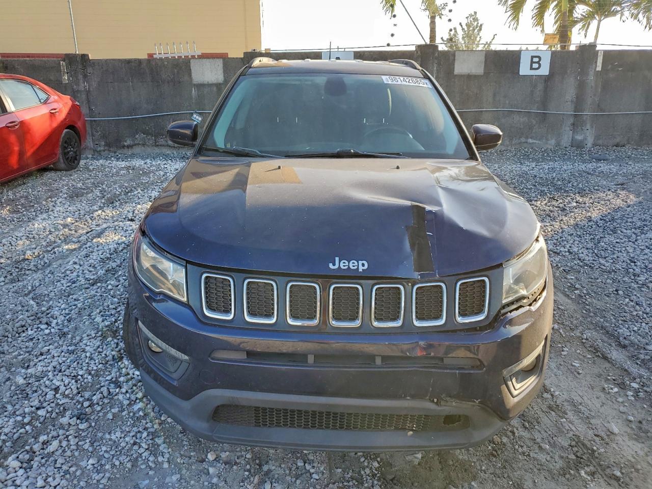 2018 Jeep Compass Latitude VIN: 3C4NJCBB1JT227463 Lot: 98142685