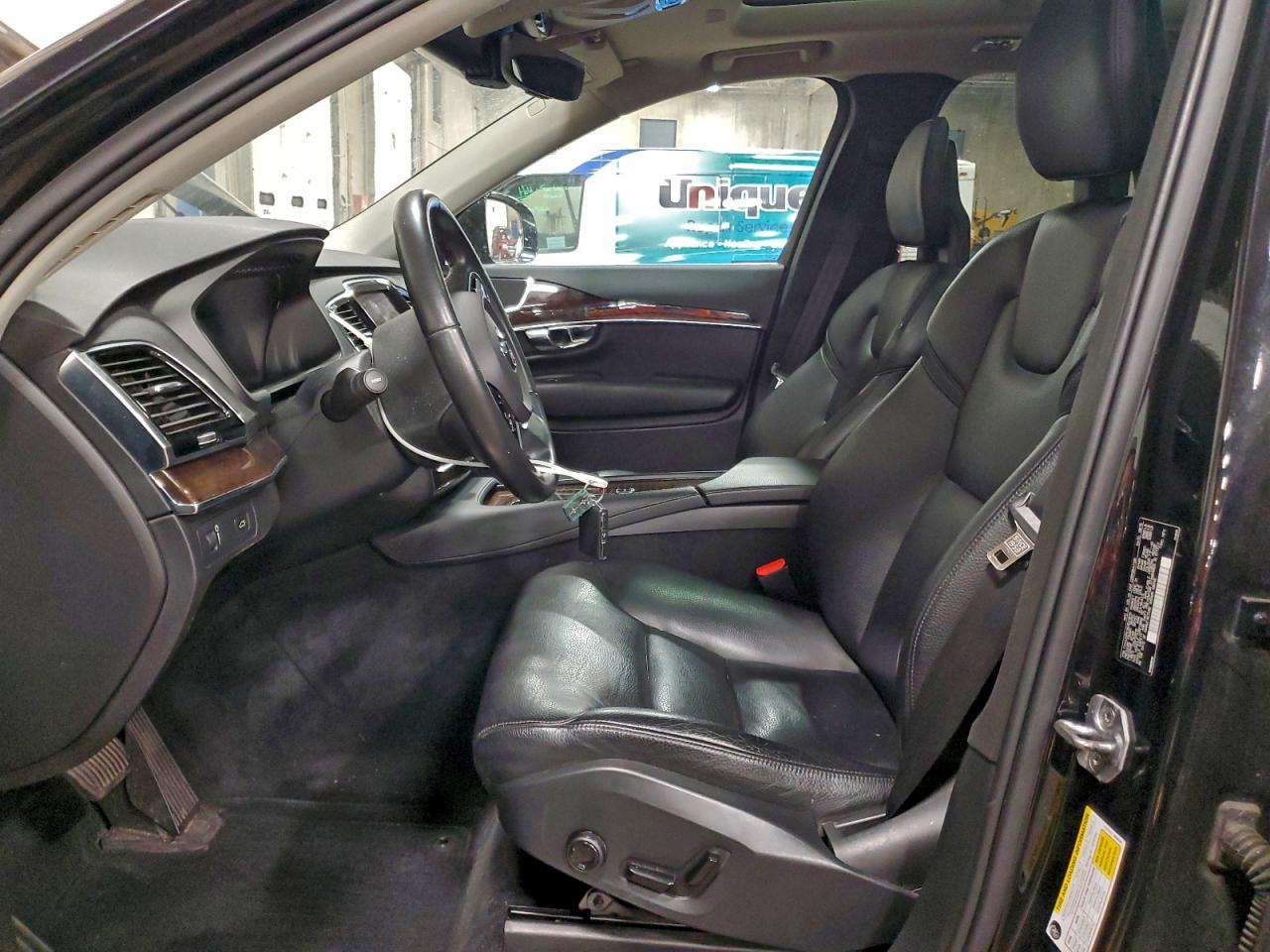 2016 Volvo Xc90 T6 VIN: YV4A22PKXG1023613 Lot: 96206875