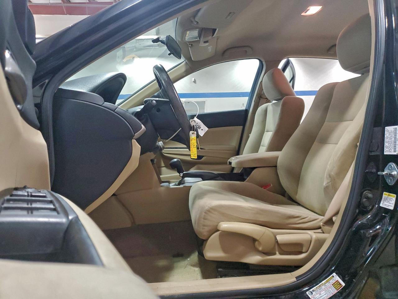 2011 Honda Accord Lx VIN: 1HGCP2F38BA022977 Lot: 94310865