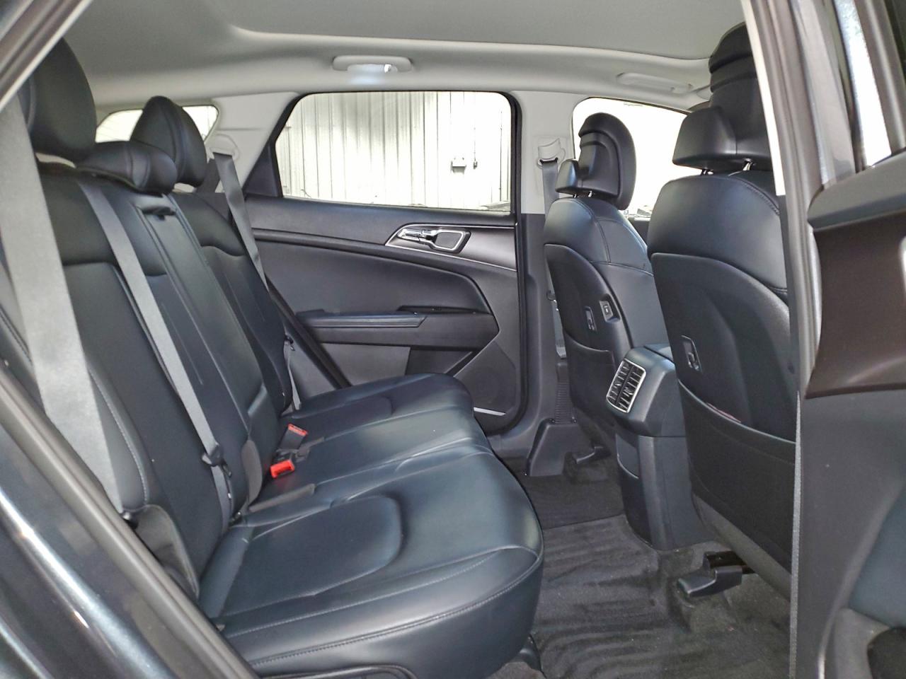 2024 Kia Sportage Ex VIN: KNDPVCDF8R7319859 Lot: 97388535