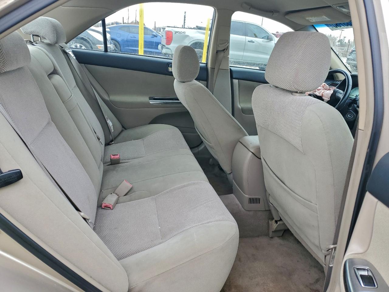 2002 Toyota Camry Le VIN: JTDBE32K820075090 Lot: 94753735