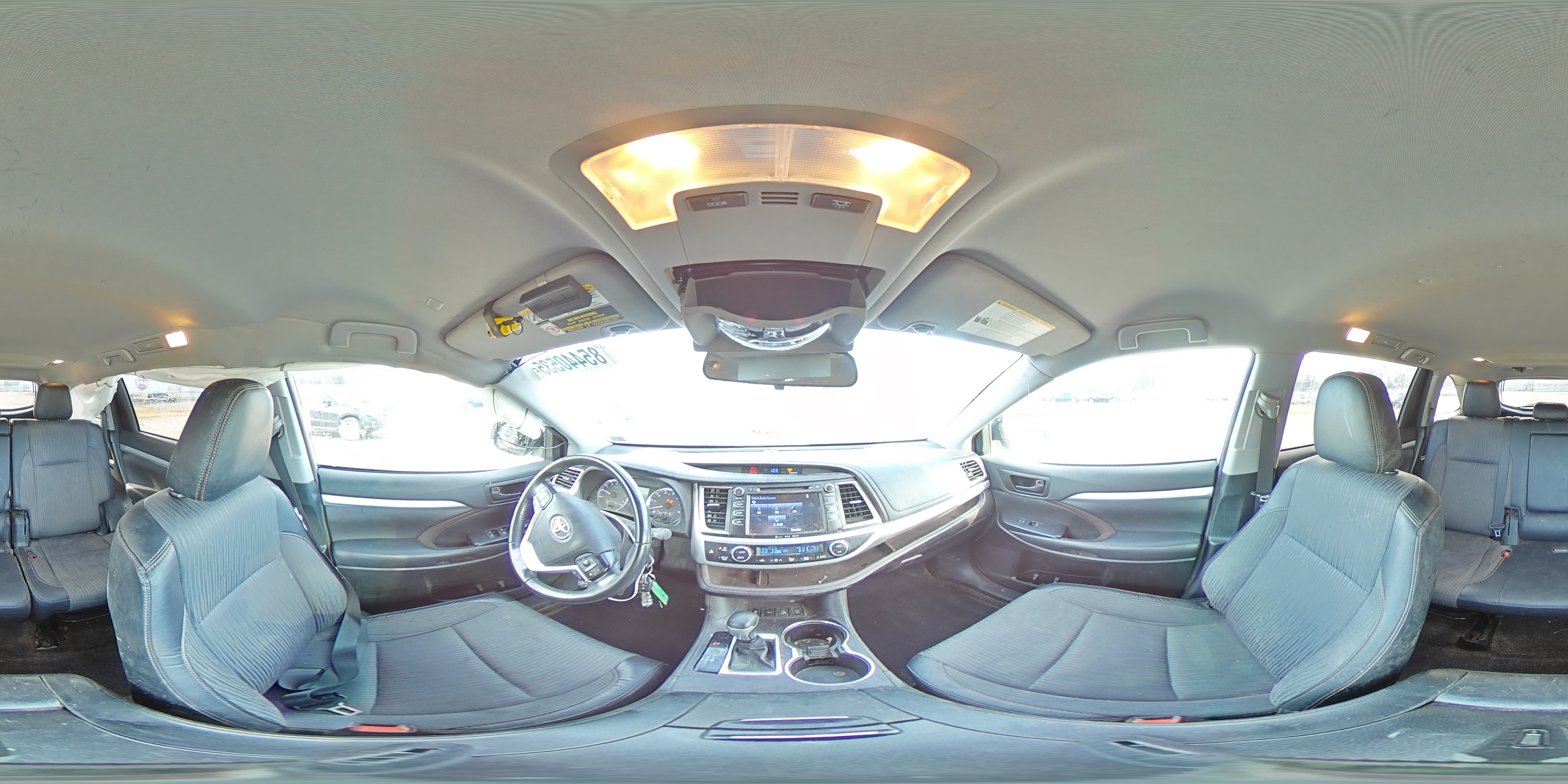 2018 Toyota Highlander Le VIN: 5TDBZRFH3JS894297 Lot: 85440535