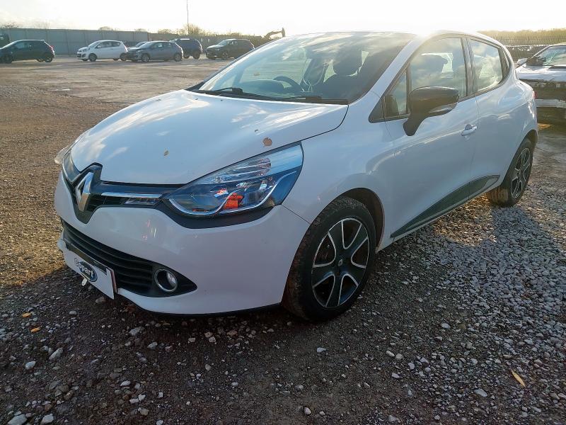 2014 RENAULT CLIO 1.2 16V DYNAMIQUE MEDIANAV 5DR for sale at Copart YORK