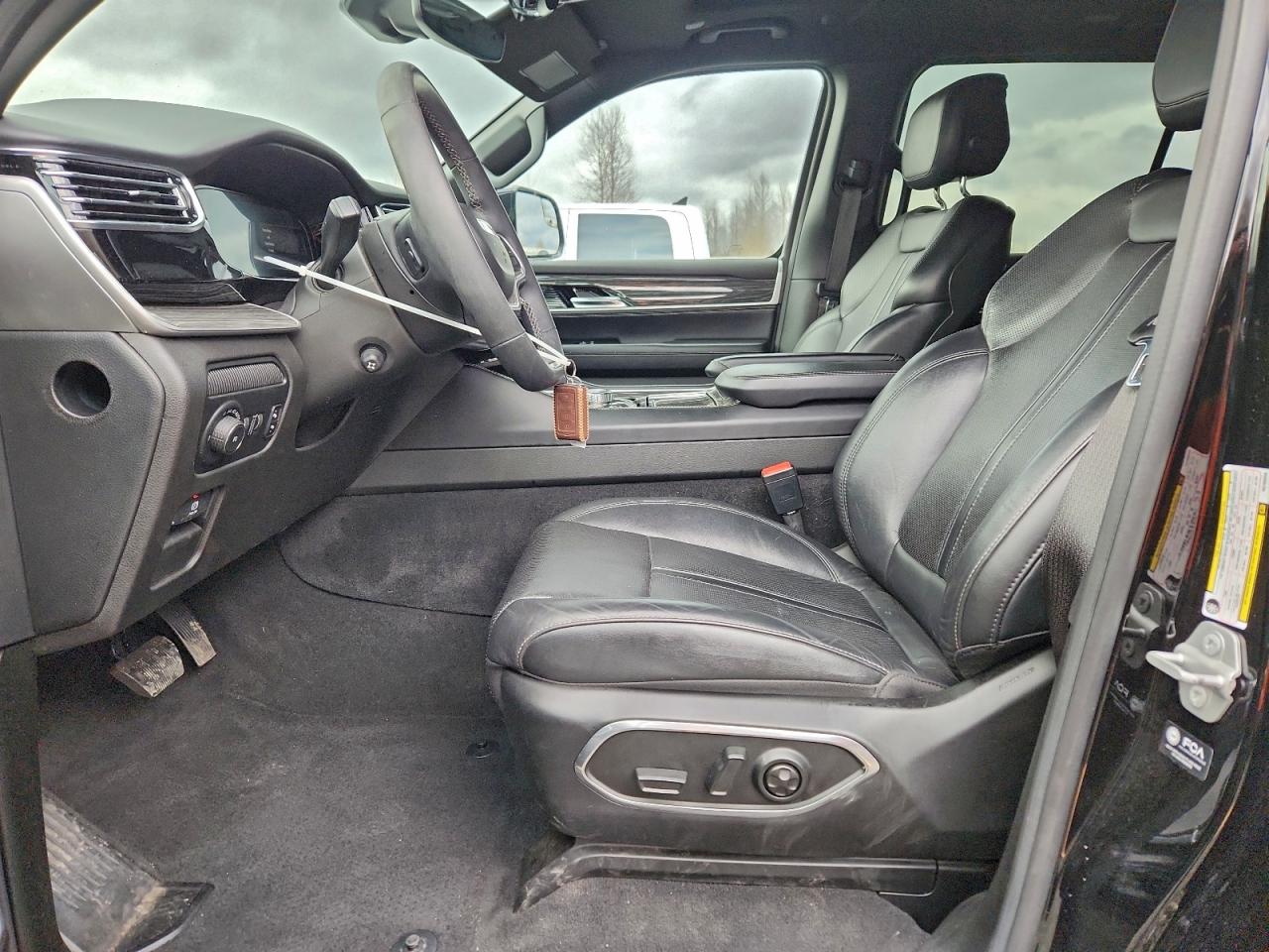 2022 Jeep Wagoneer Series Ii VIN: 1C4SJVBT2NS160550 Lot: 97391405