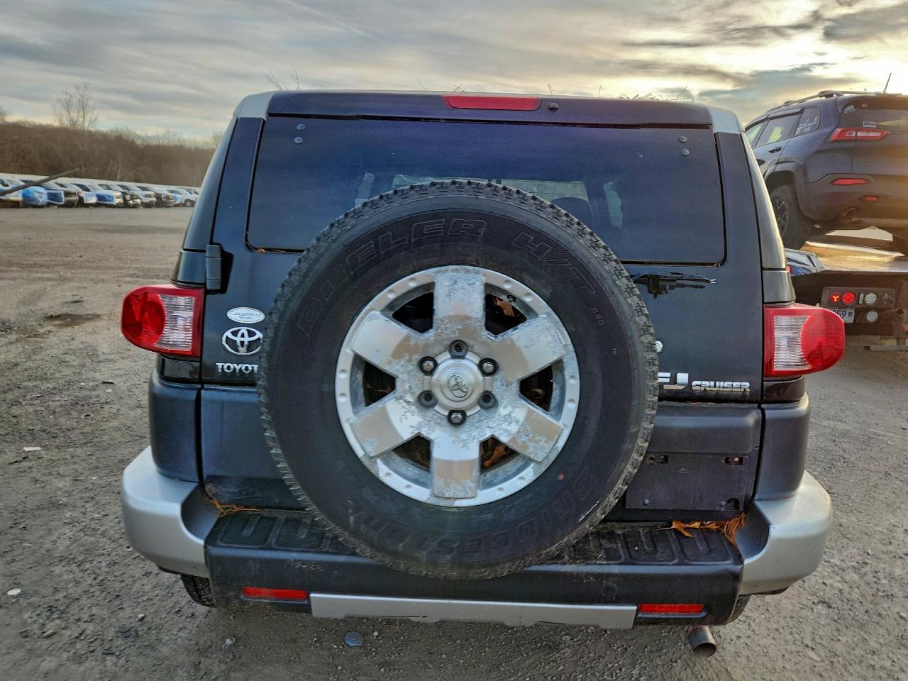 2007 Toyota Fj Cruiser VIN: JTEBU11F670081551 Lot: 96241975