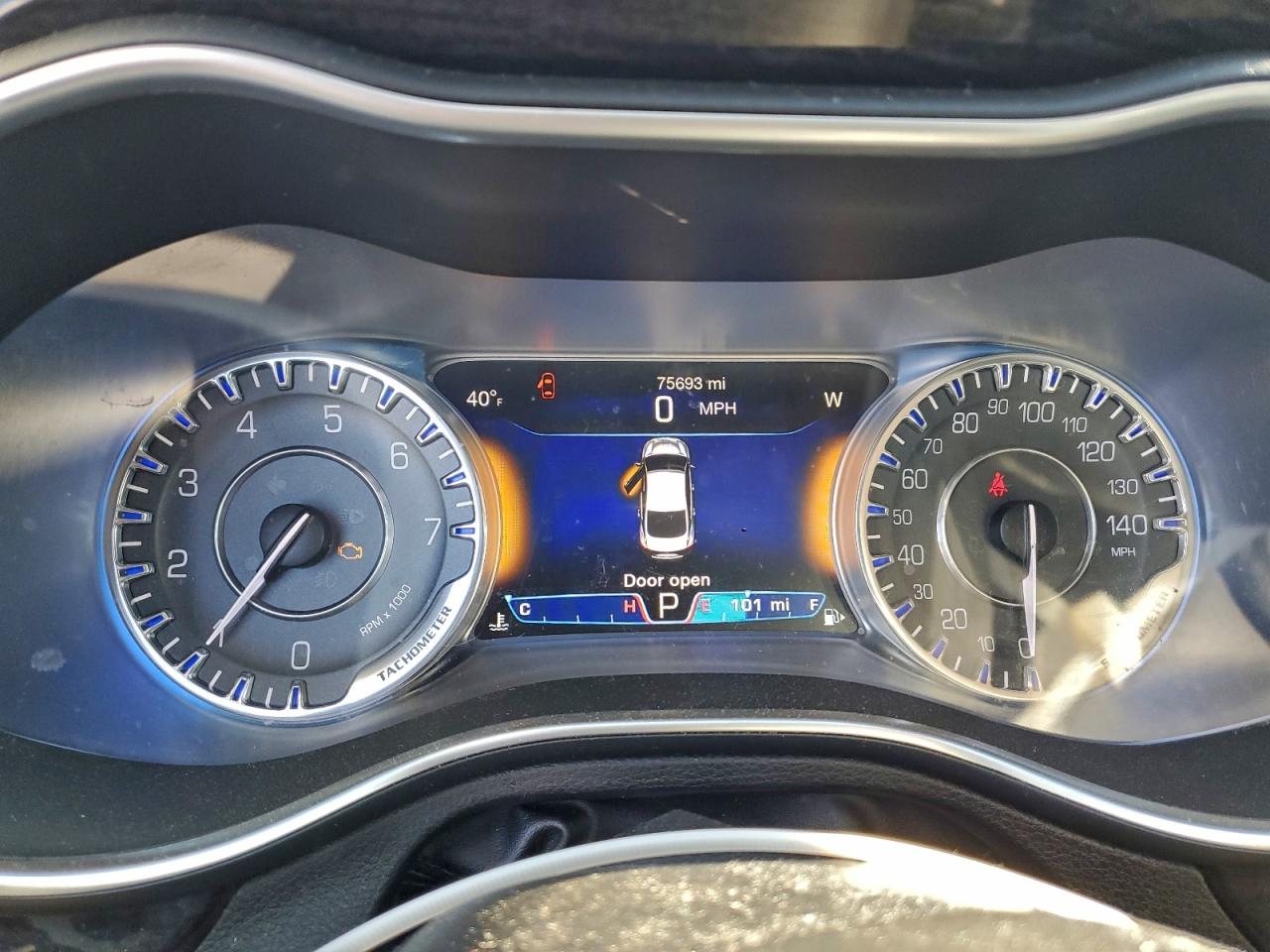 2016 Chrysler 200 C VIN: 1C3CCCCB4GN175498 Lot: 96177975